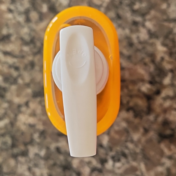 Essential Elements BATHE SHOWER GEL FRESH Neroli 9.6 fl oz new in pump - Picture 6 of 8